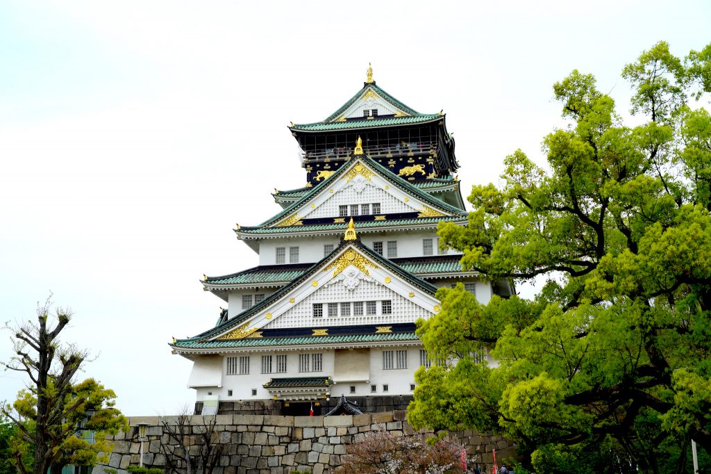 osaka-castle-an-important-place-in-japanese-history-tourist-in-japan