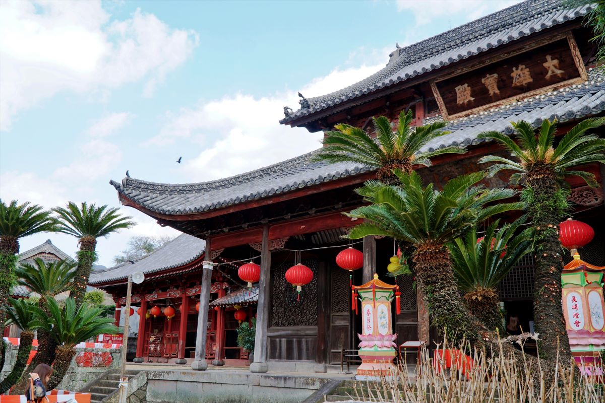 Kofuku-ji Chinese Temple, Nagasaki - Tourist in Japan